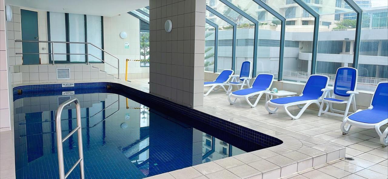 1 Bedroom And 1 Living Room Family Suite Gold Coast Luaran gambar