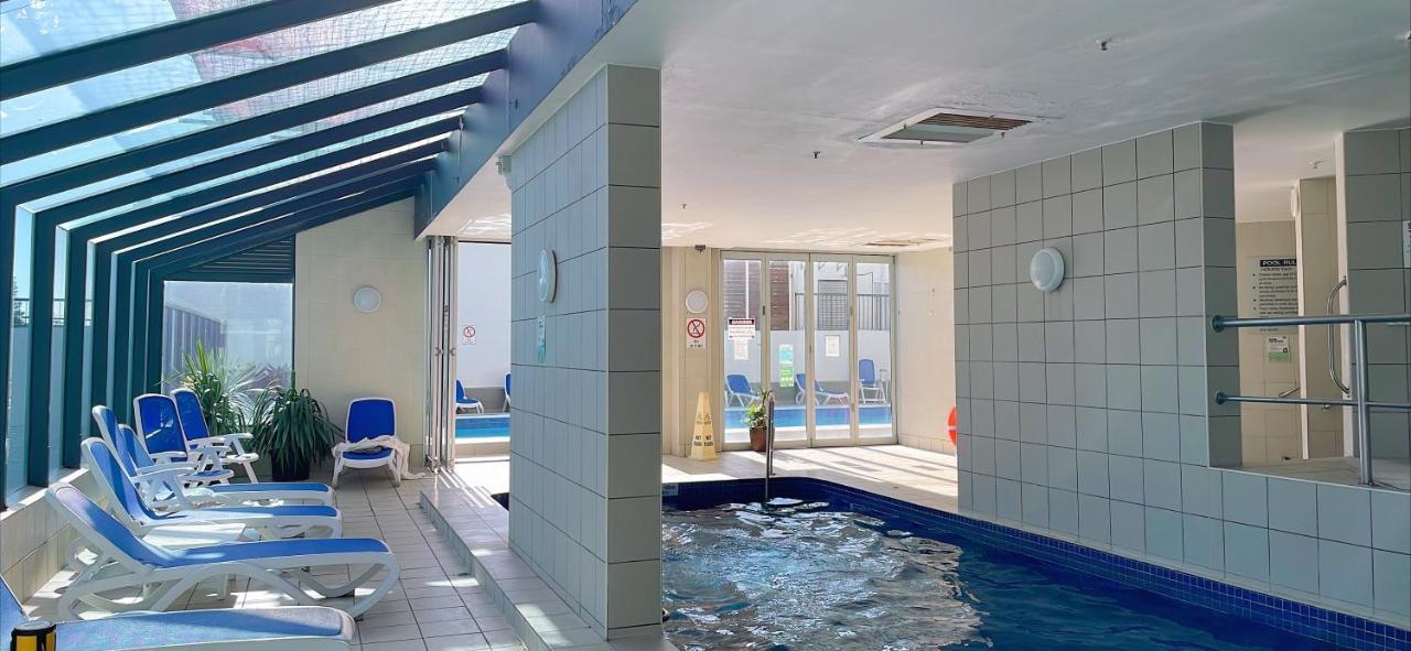 1 Bedroom And 1 Living Room Family Suite Gold Coast Luaran gambar